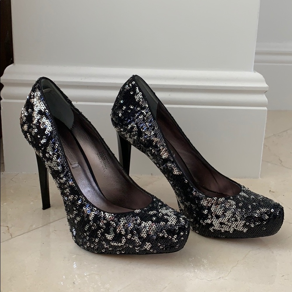 BCBG Maxaria Two Tone Sequin Heels Size 8.5